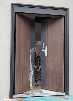 Aluminum Safety Door