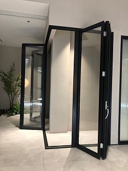 L-shape Glass Door